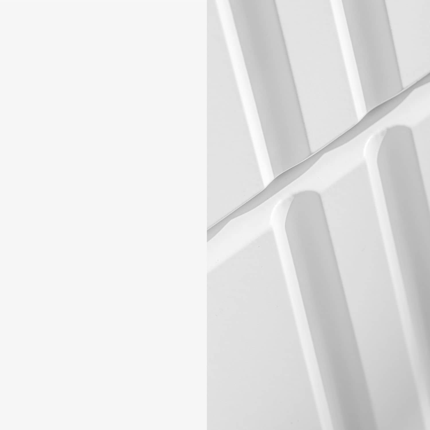 Fluted Ribbed White / White